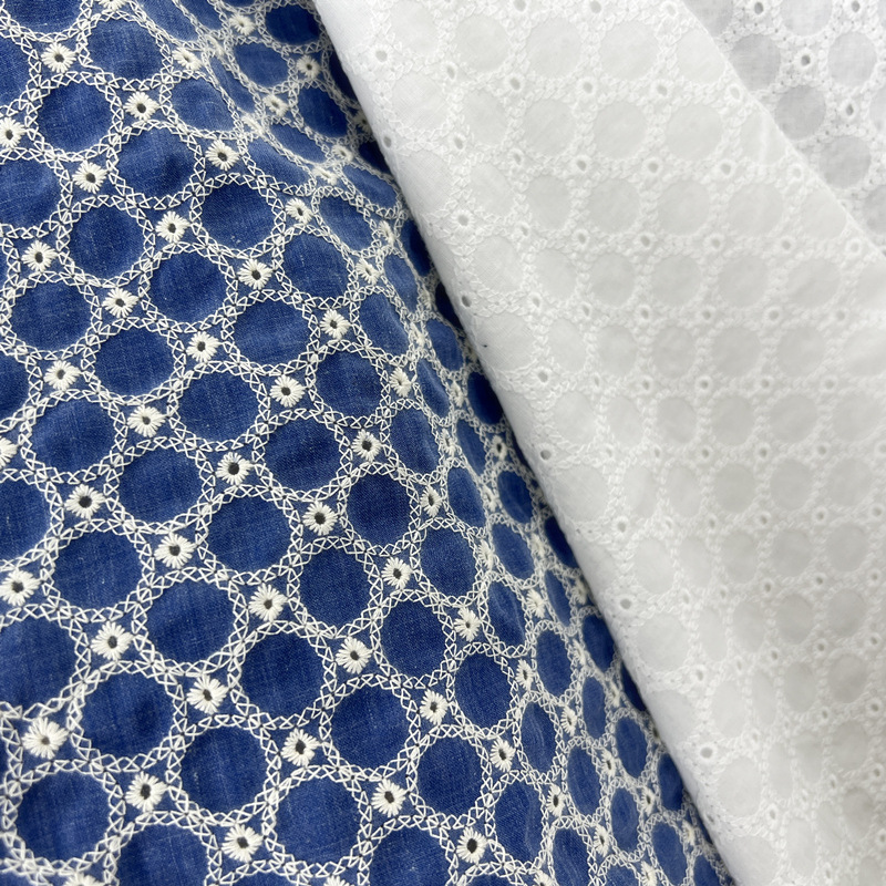 Sewing Eyelet Fabric - Bawełniany Denim z Małymi Okrągłymi Oczkami,
