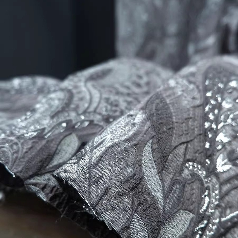 Szare, żakardowe zasłony w sty – Is Sewing A Textile Craft recenzja i cena