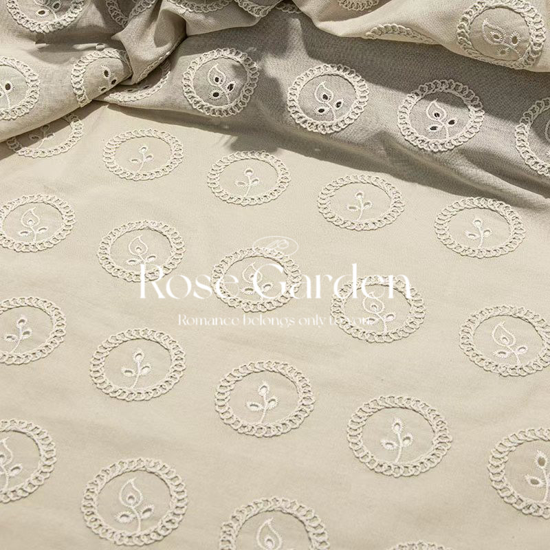 Tkanina haftowana w kwiaty, je – Sewing Fabric recenzja i cena
